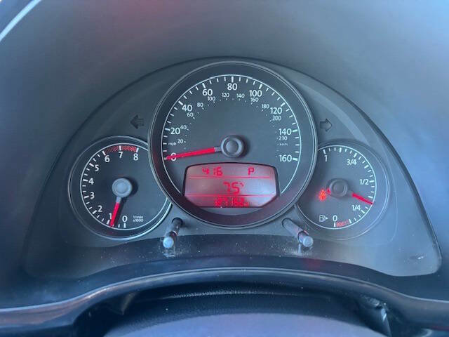 Used 2012 Volkswagen Beetle 2.5 image 5