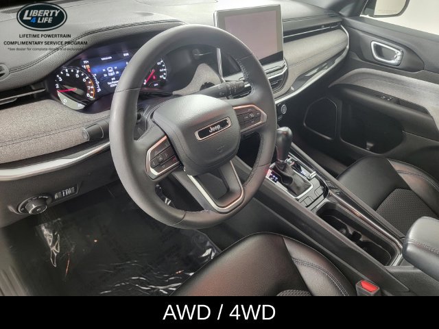 Used 2023 Jeep Compass Latitude w/ Convenience Group AWD/4WD image 12