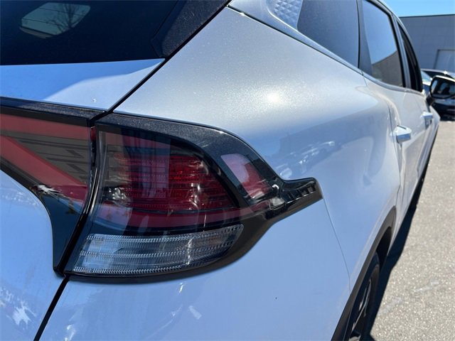 Used 2023 Kia Sportage EX image 11
