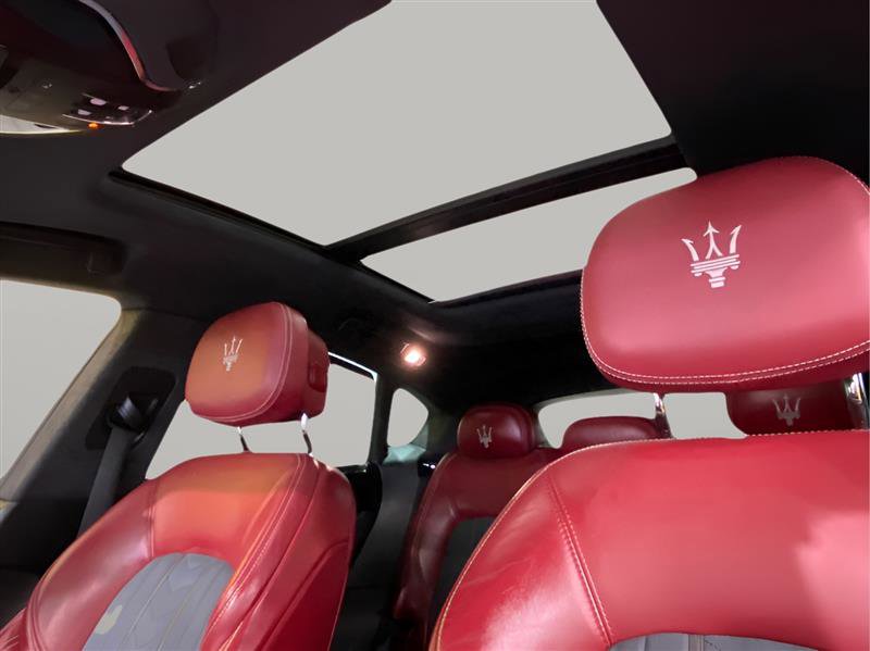 Used 2019 Maserati Levante S GranLusso image 21