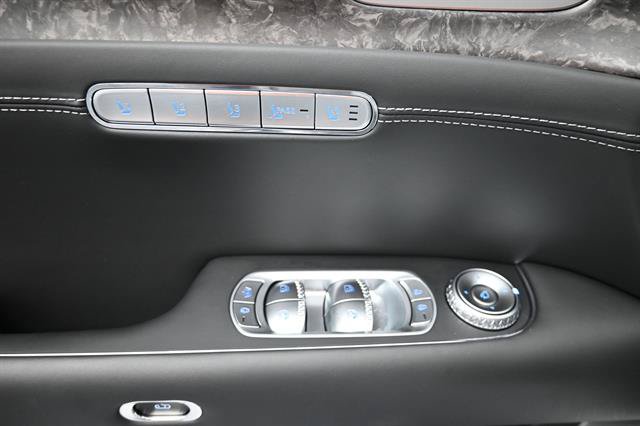 Used 2025 Genesis G90 3.5T AWD/4WD image 6