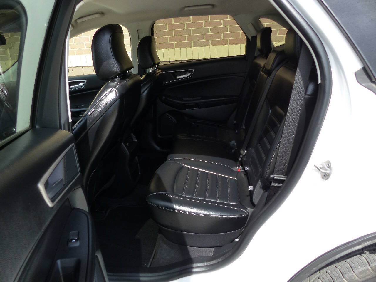 Used 2023 Ford Edge SEL AWD/4WD image 35