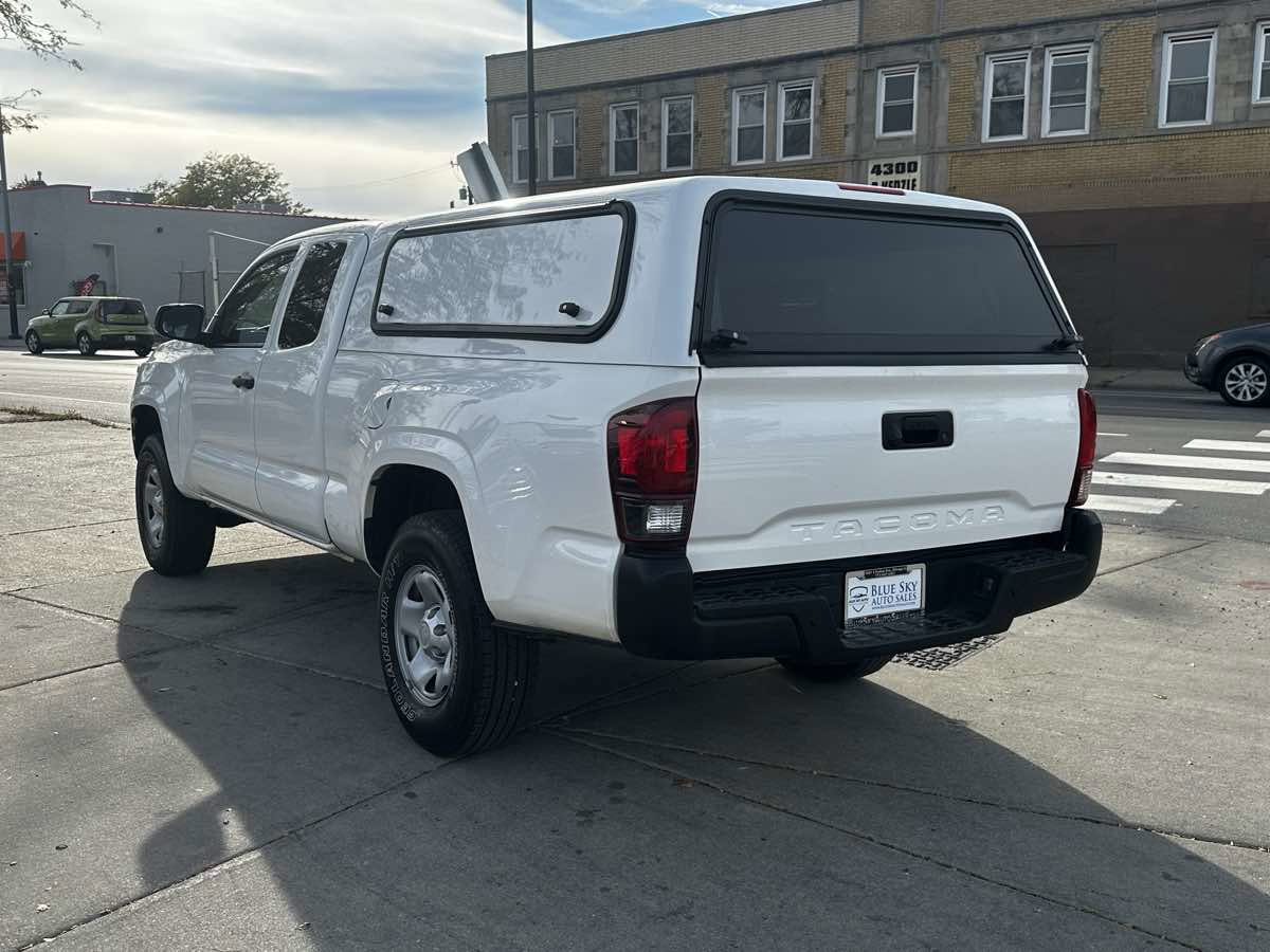 Used 2023 Toyota Tacoma SR RWD image 6