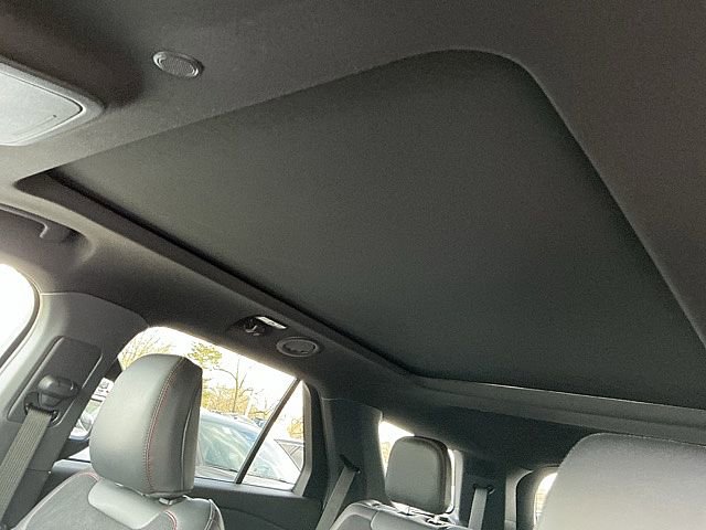 Used 2025 Ford Explorer ST w/ Sun And Sound Package image 17