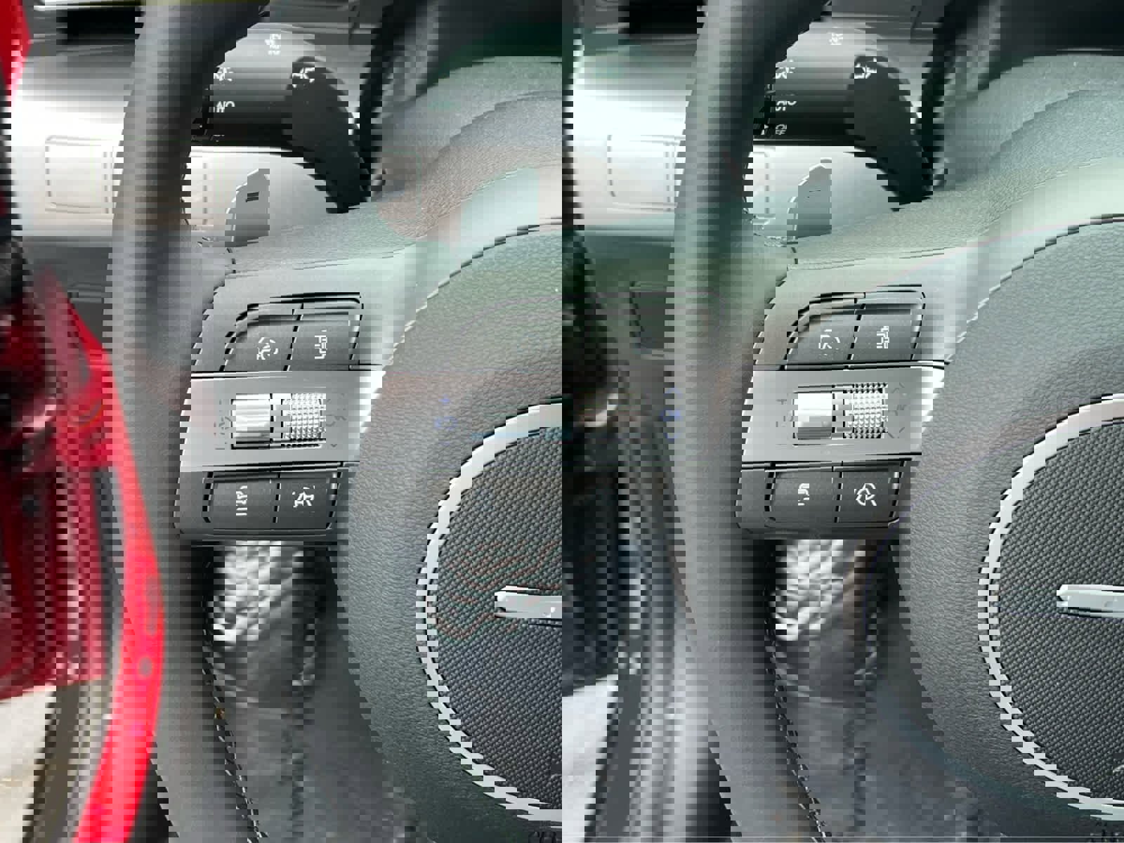 New 2026 Hyundai Kona SEL Premium image 32