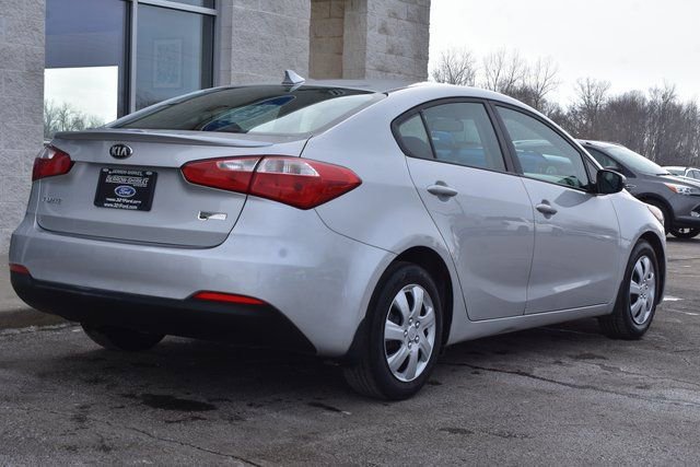 Used 2016 Kia Forte LX image 11