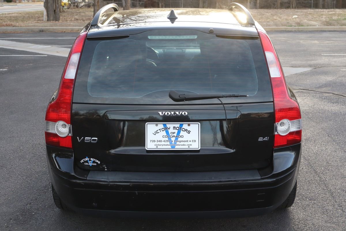 Used 2007 Volvo V50 2.4i image 6