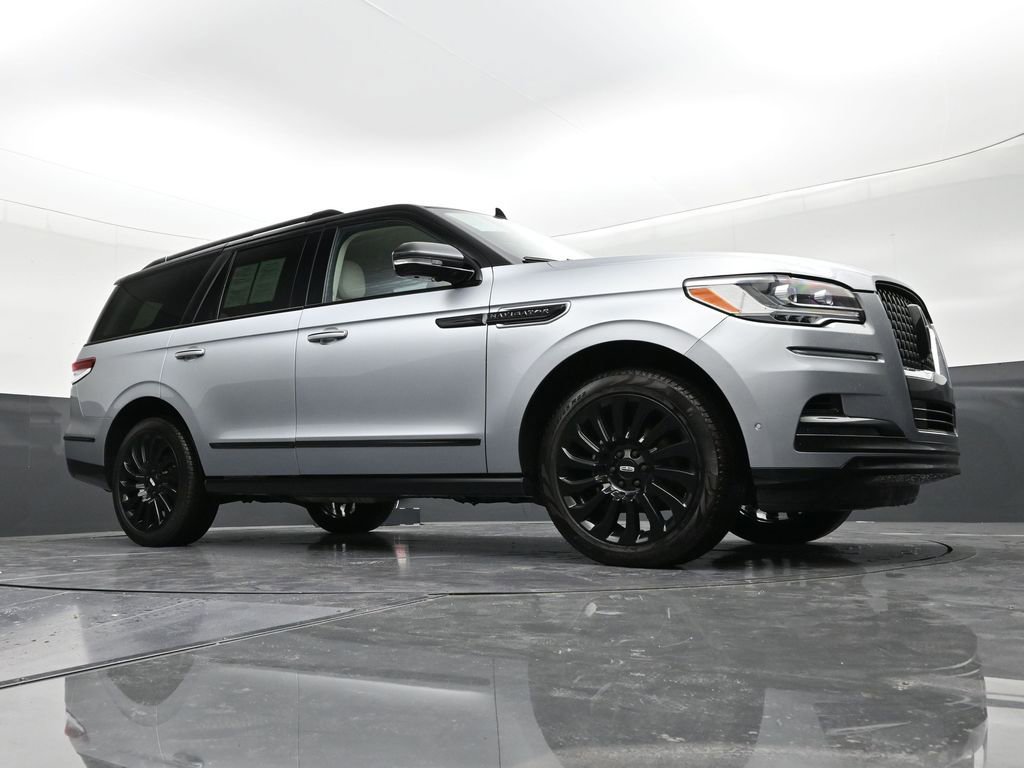 Used 2023 Lincoln Navigator Black Label image 24