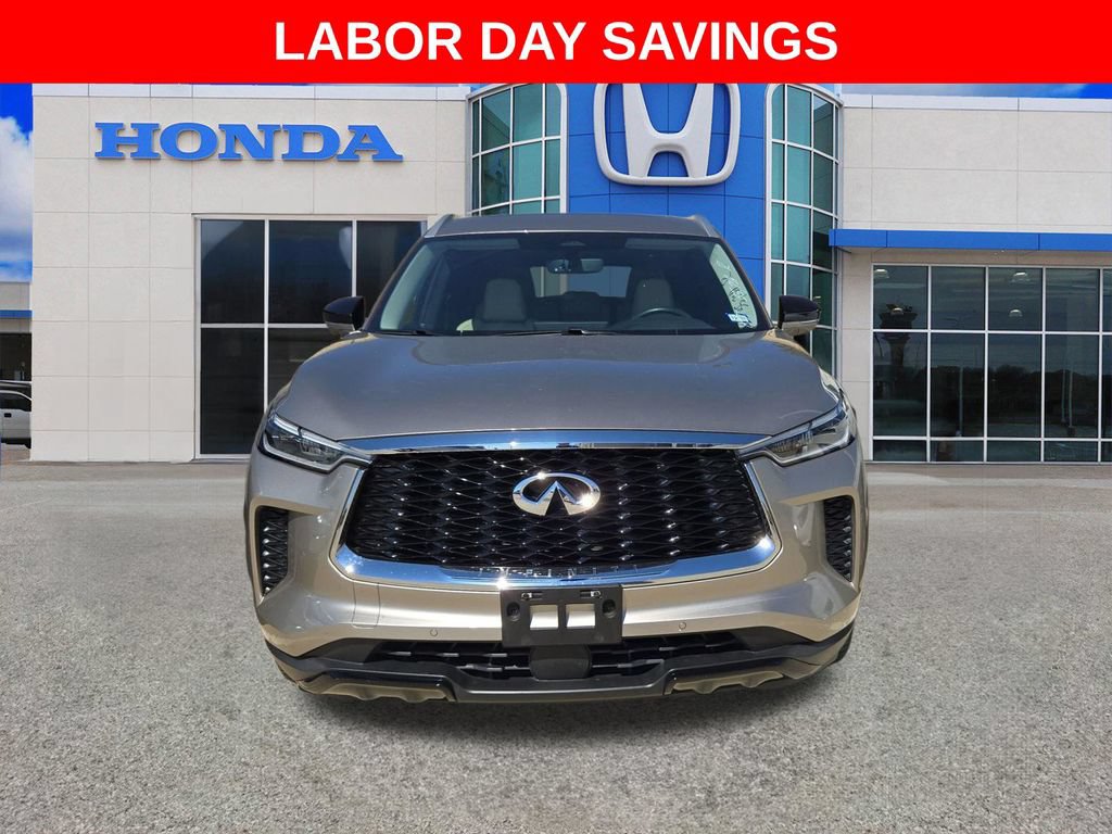 Used 2023 INFINITI QX60 Luxe w/ Cargo Package AWD/4WD image 3