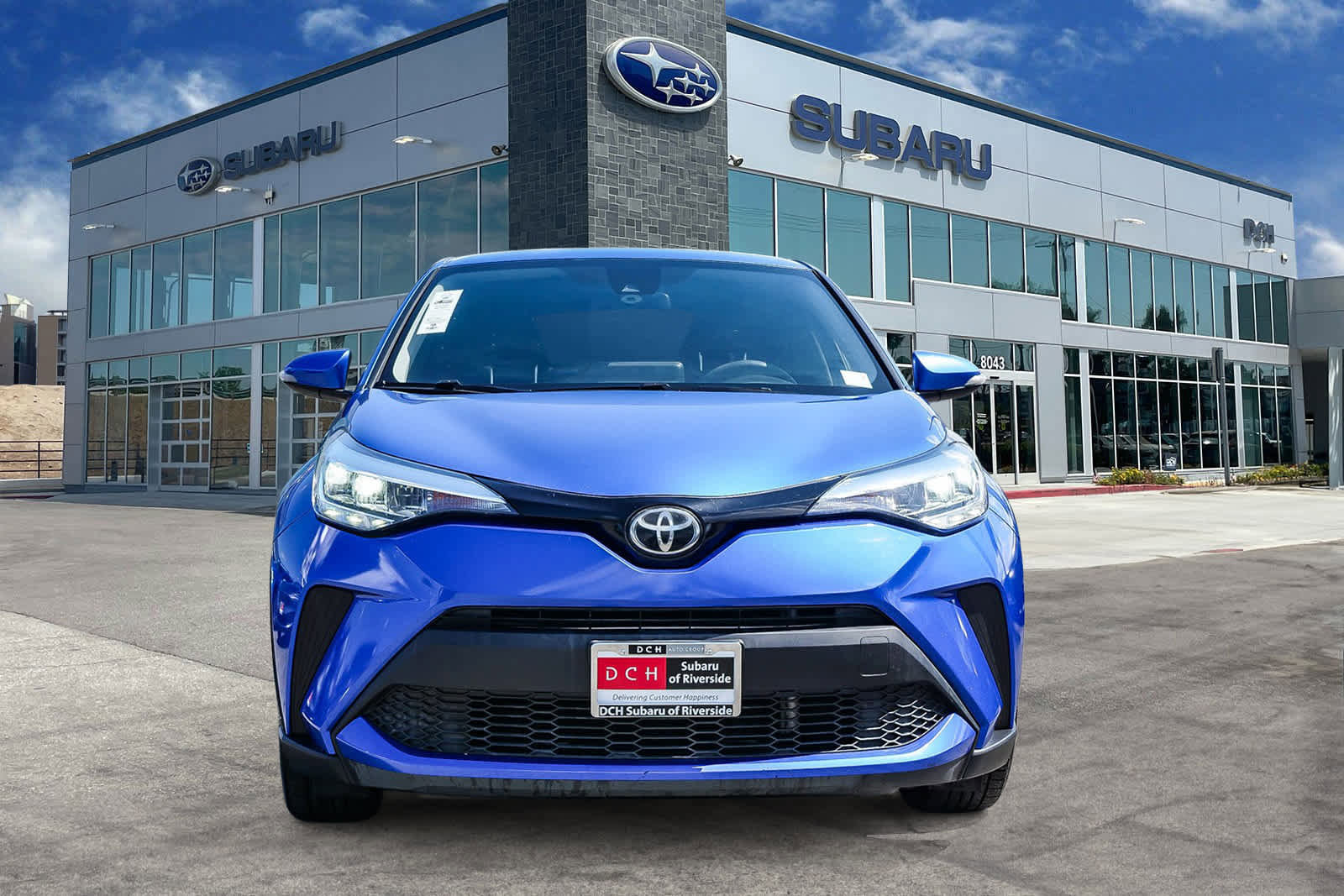 Used 2020 Toyota C-HR LE image 2