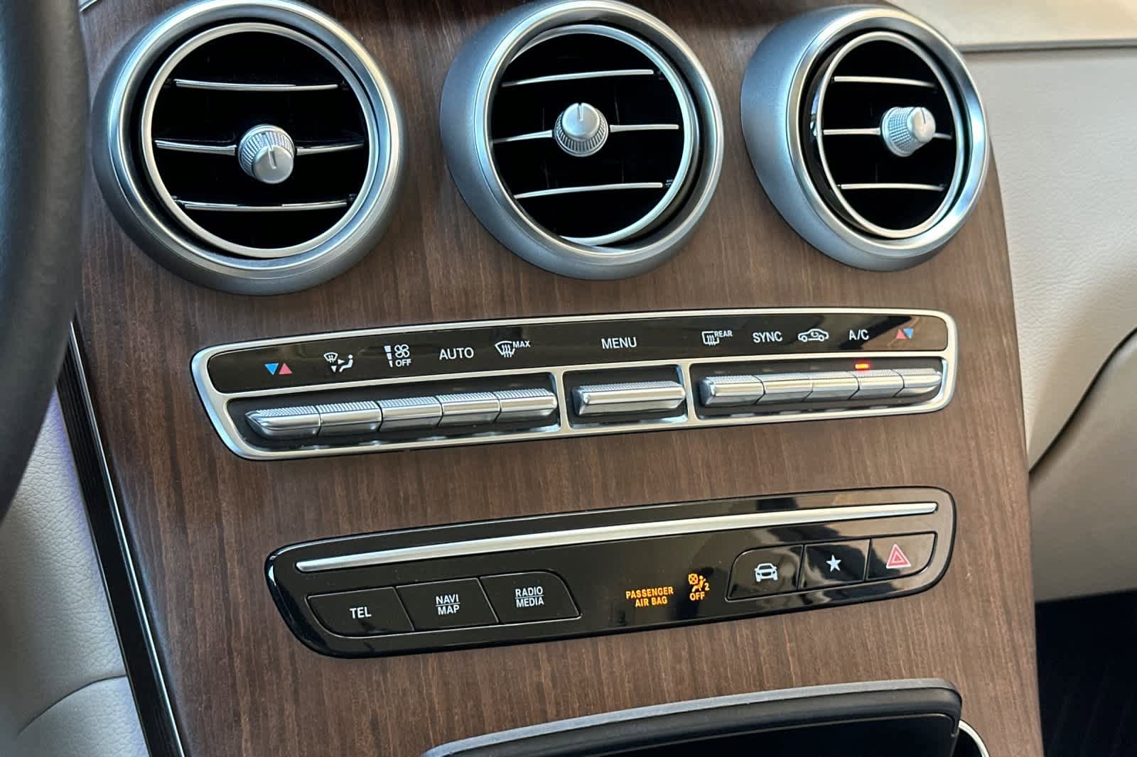 Used 2022 Mercedes-Benz GLC 300 4MATIC image 19
