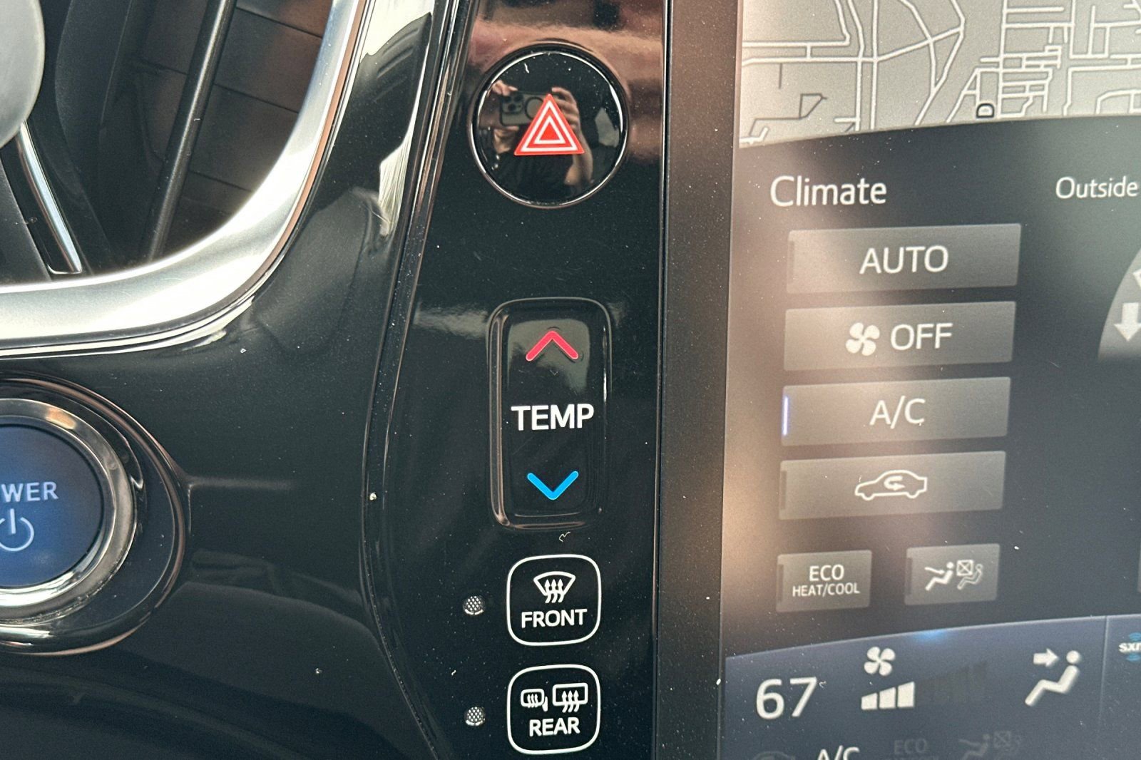 Used 2022 Toyota Prius Prime XLE image 29