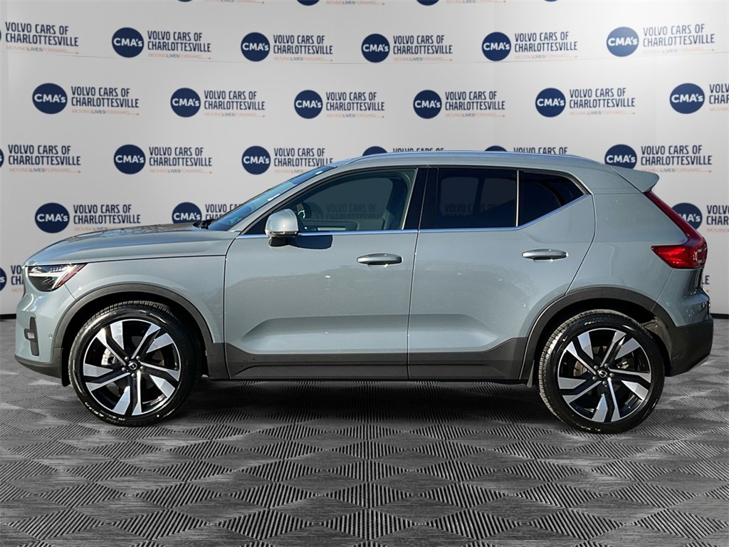 Certified 2023 Volvo XC40 B5 Ultimate w/ Protection Package Premier image 2