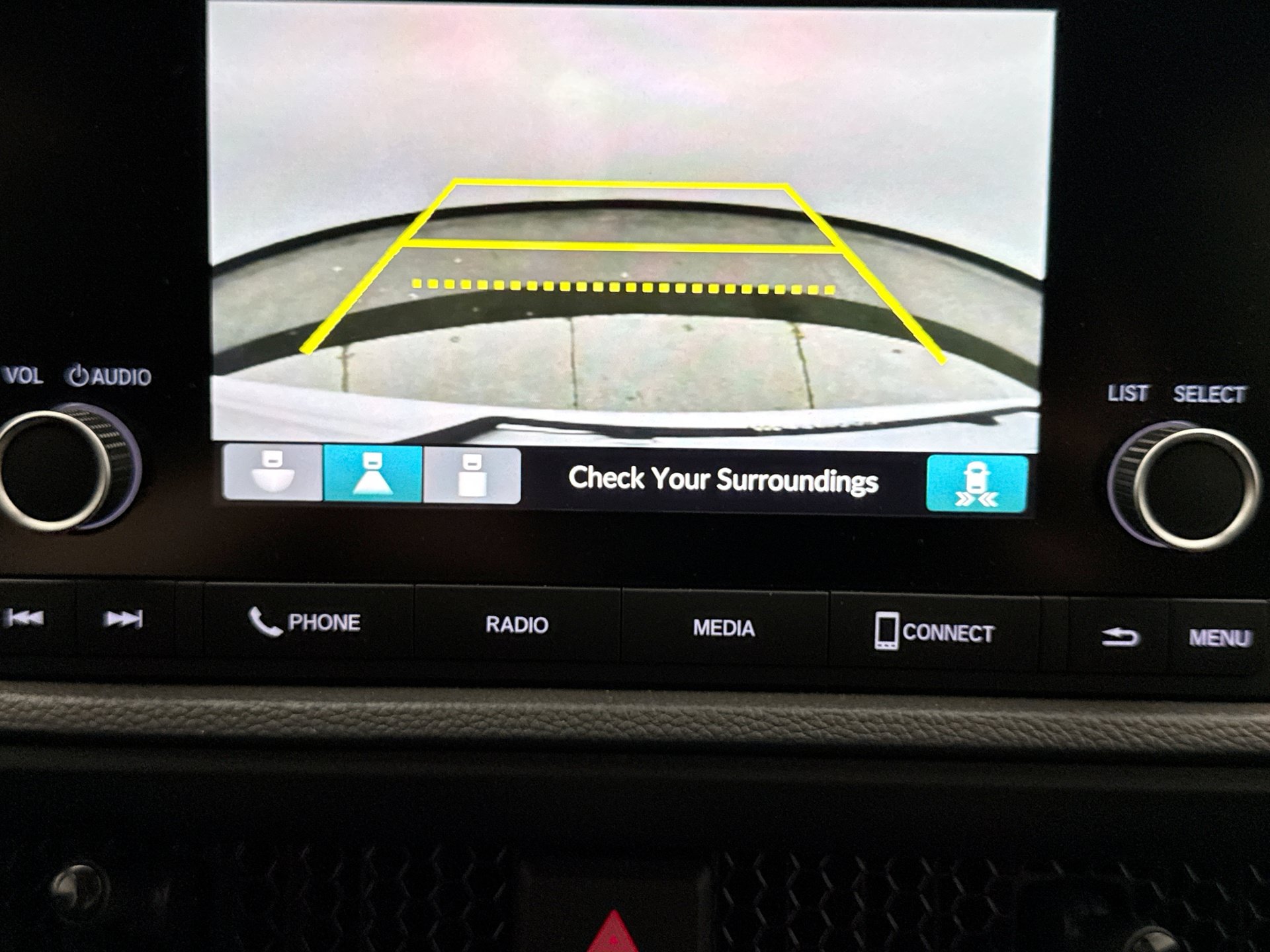 Used 2025 Honda CR-V EX image 11