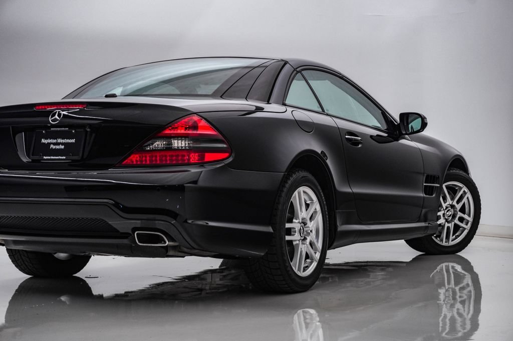 Used 2009 Mercedes-Benz SL 550 image 12