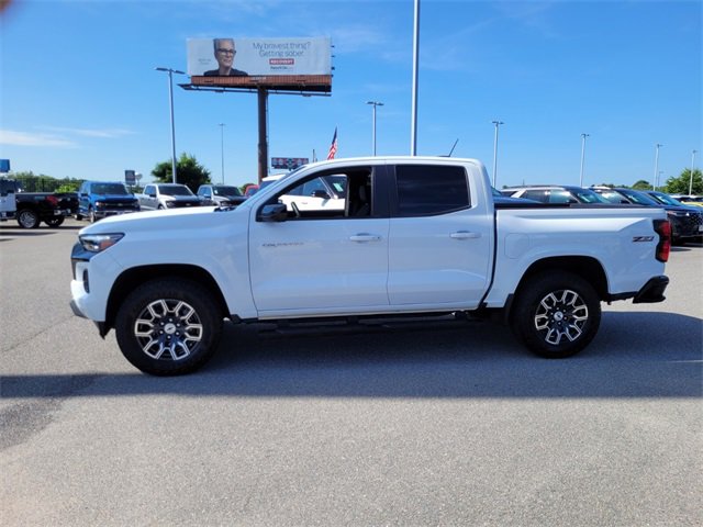 Used 2024 Chevrolet Colorado Z71 w/ Z71 Convenience Package 2 image 4