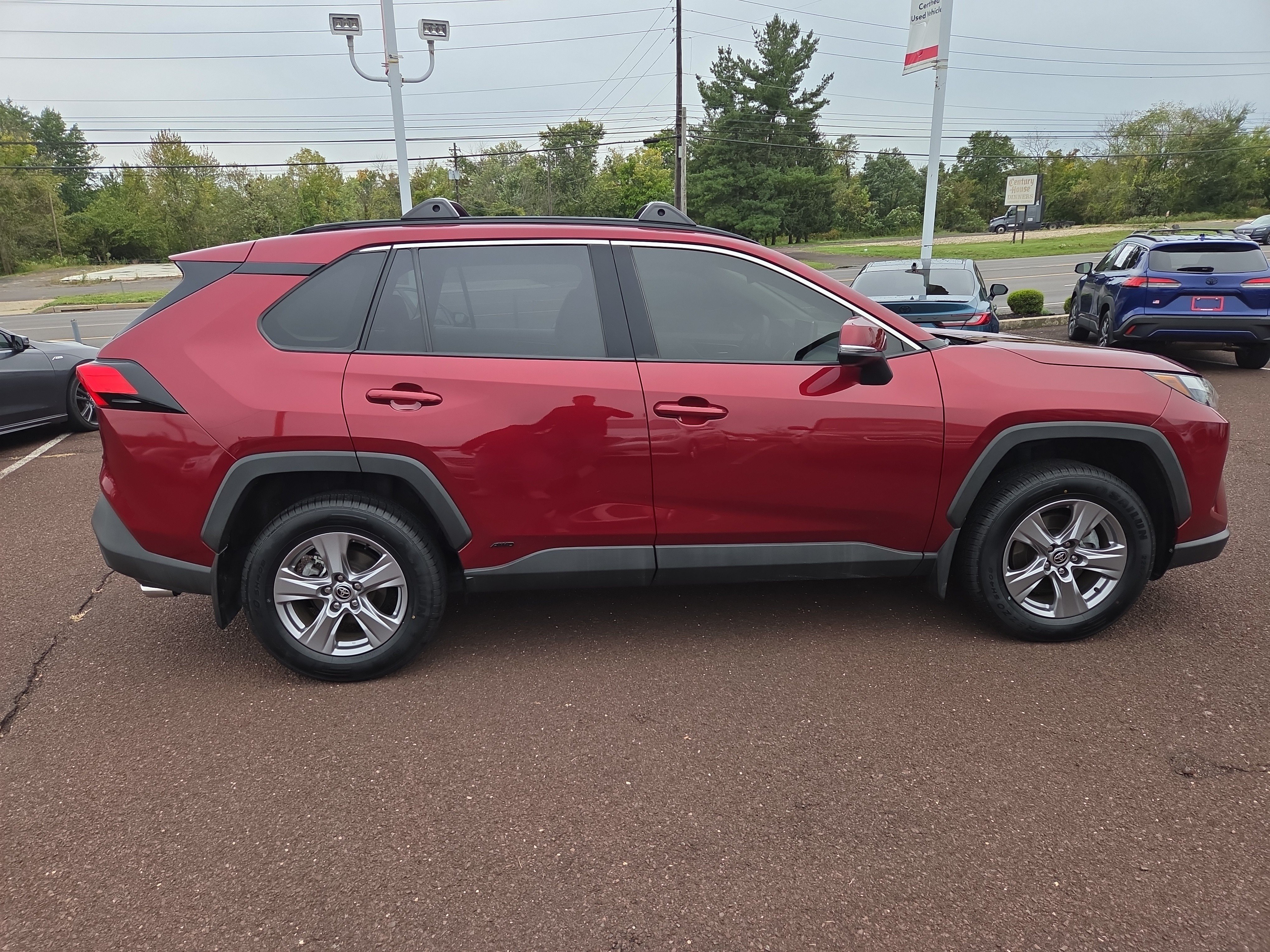Certified 2023 Toyota RAV4 XLE w/ Convenience Package AWD/4WD image 2