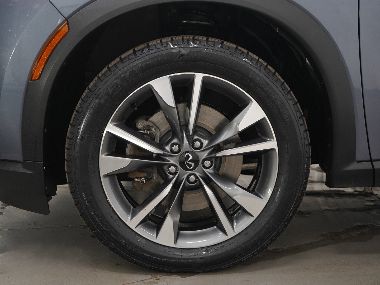 Used 2023 INFINITI QX60 Luxe image 32