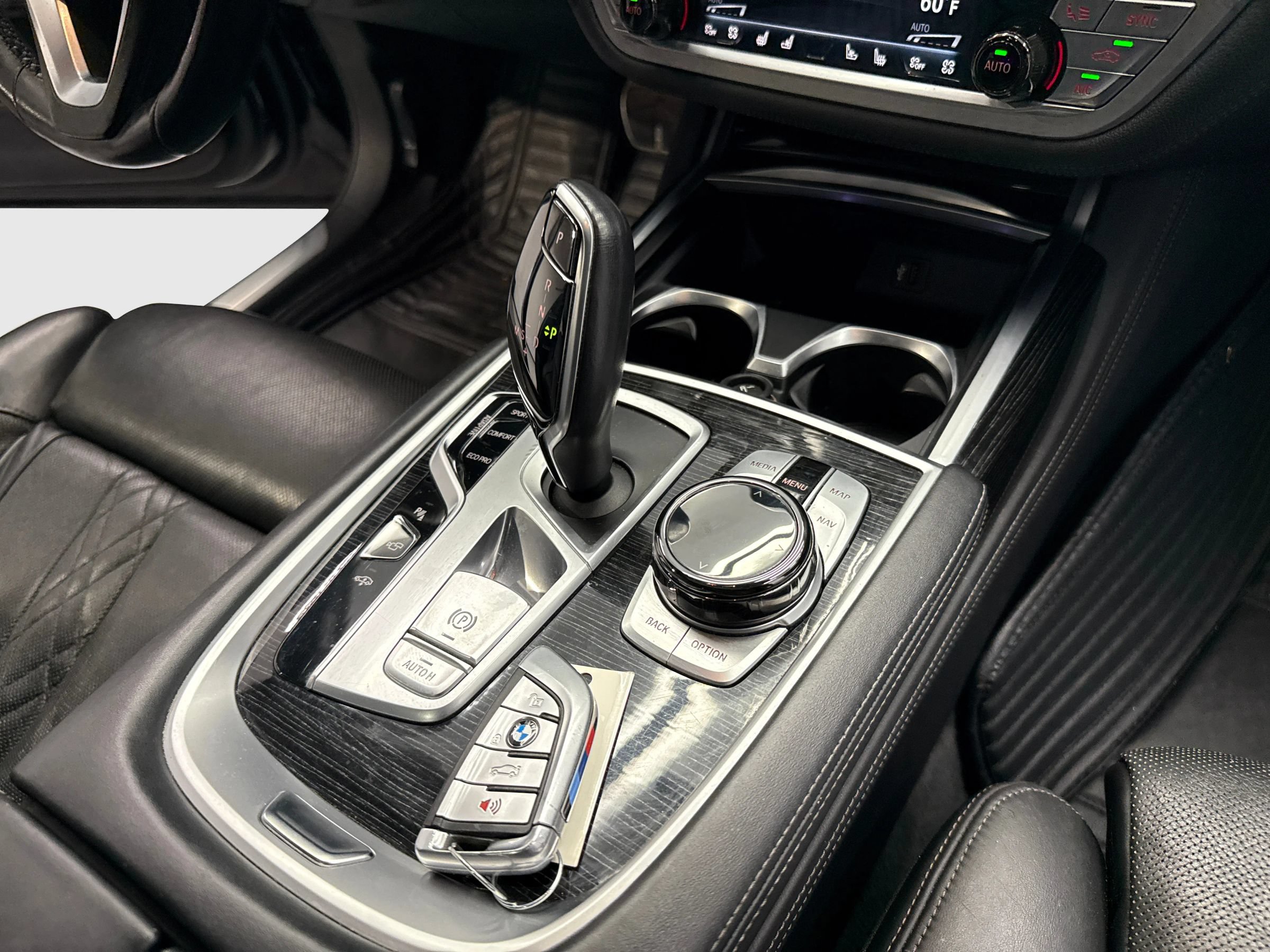 Used 2018 BMW 750i xDrive AWD/4WD image 19
