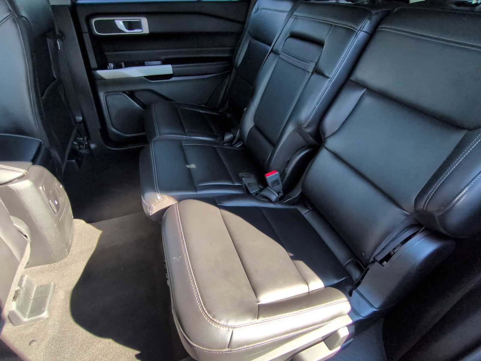 Used 2023 Ford Explorer XLT w/ Equipment Group 202A image 20
