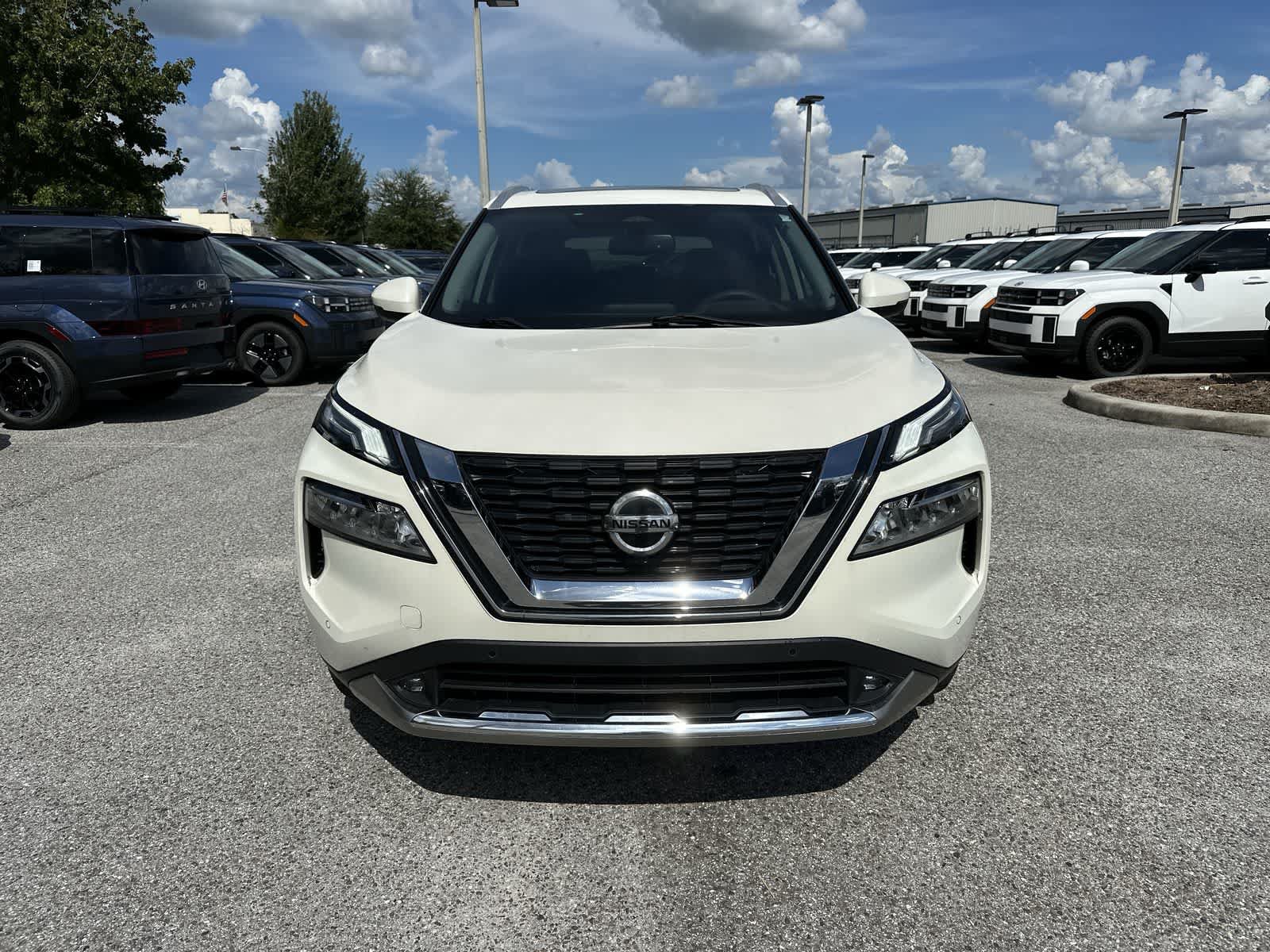 Used 2021 Nissan Rogue Platinum AWD/4WD image 12