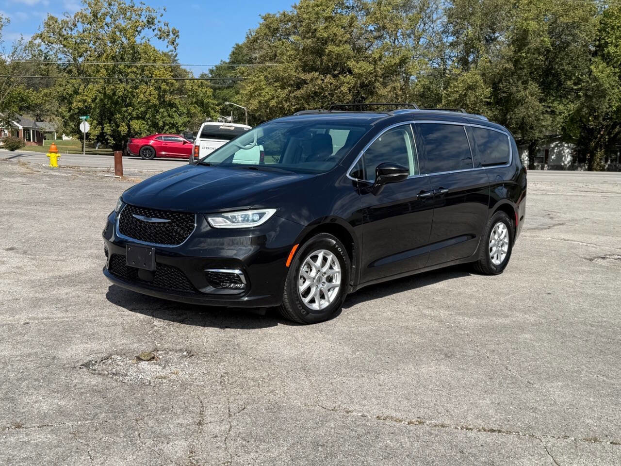 Used 2021 Chrysler Pacifica Touring-L image 38