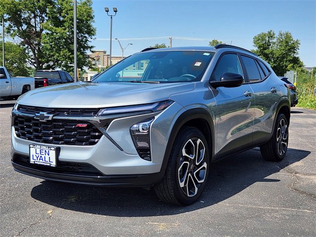 Used 2024 Chevrolet Trax RS w/ Driver Confidence Package image 4