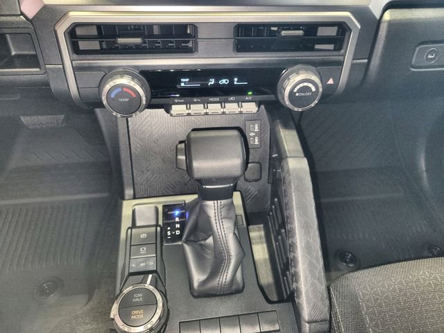 Certified 2025 Toyota 4Runner SR5 AWD/4WD image 19