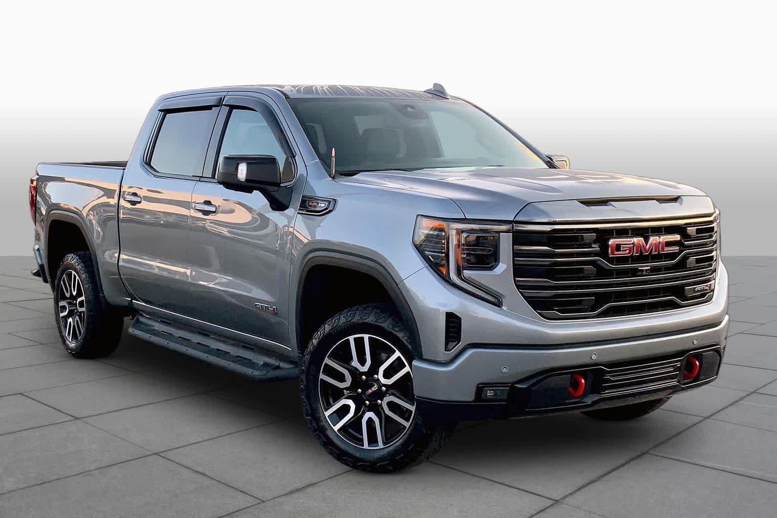 Used 2023 GMC Sierra 1500 AT4 w/ AT4 Preferred Package AWD/4WD image 3