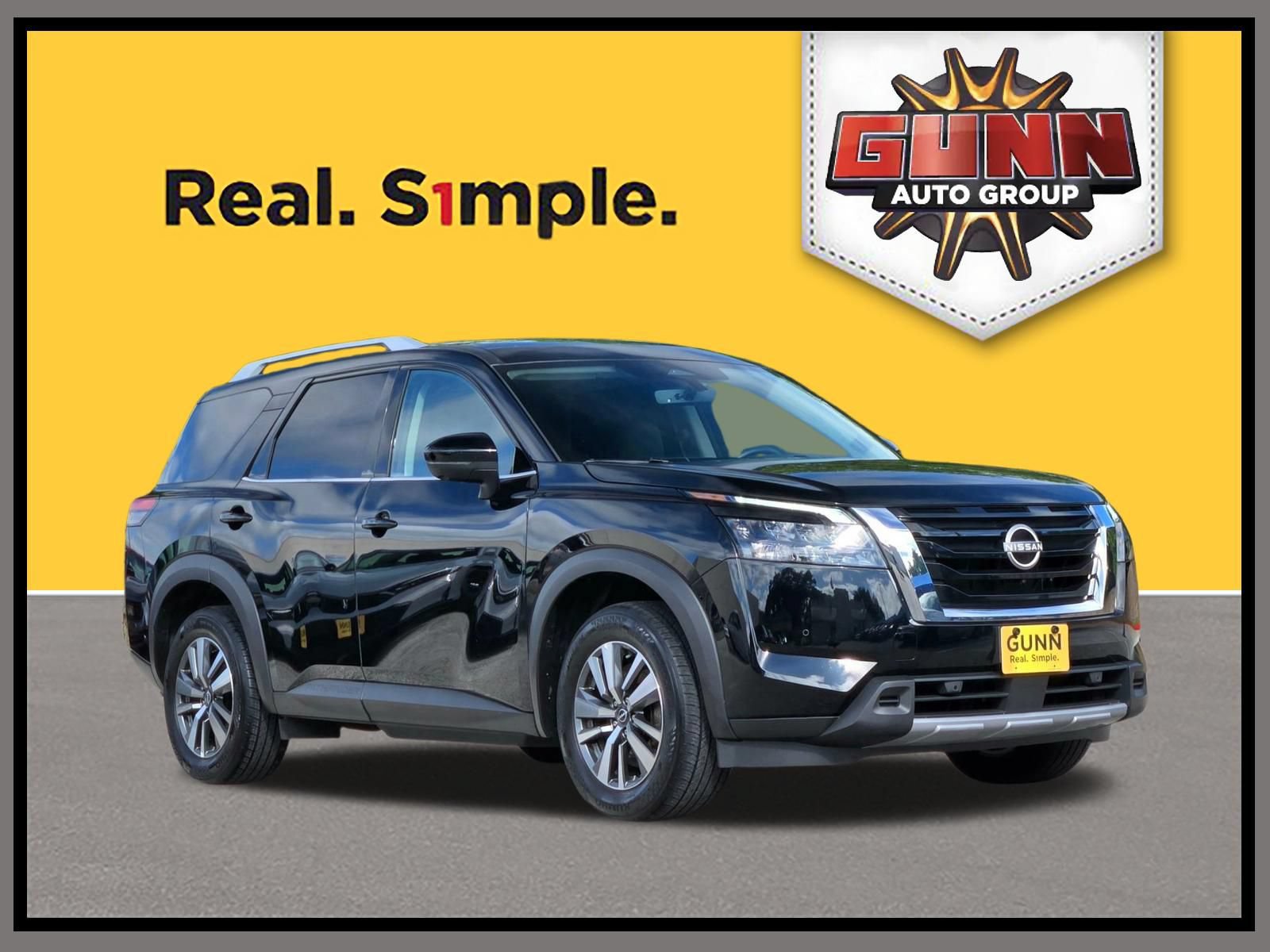 Used 2025 Nissan Pathfinder SL AWD/4WD image 1