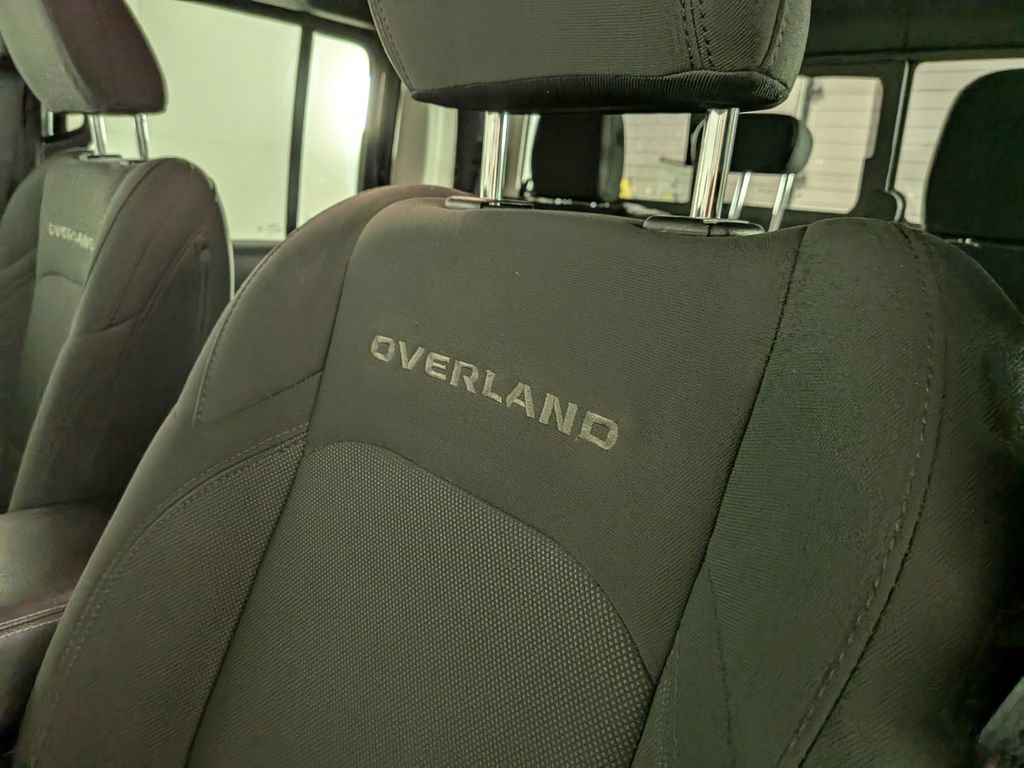 Certified 2023 Jeep Gladiator Overland AWD/4WD image 17