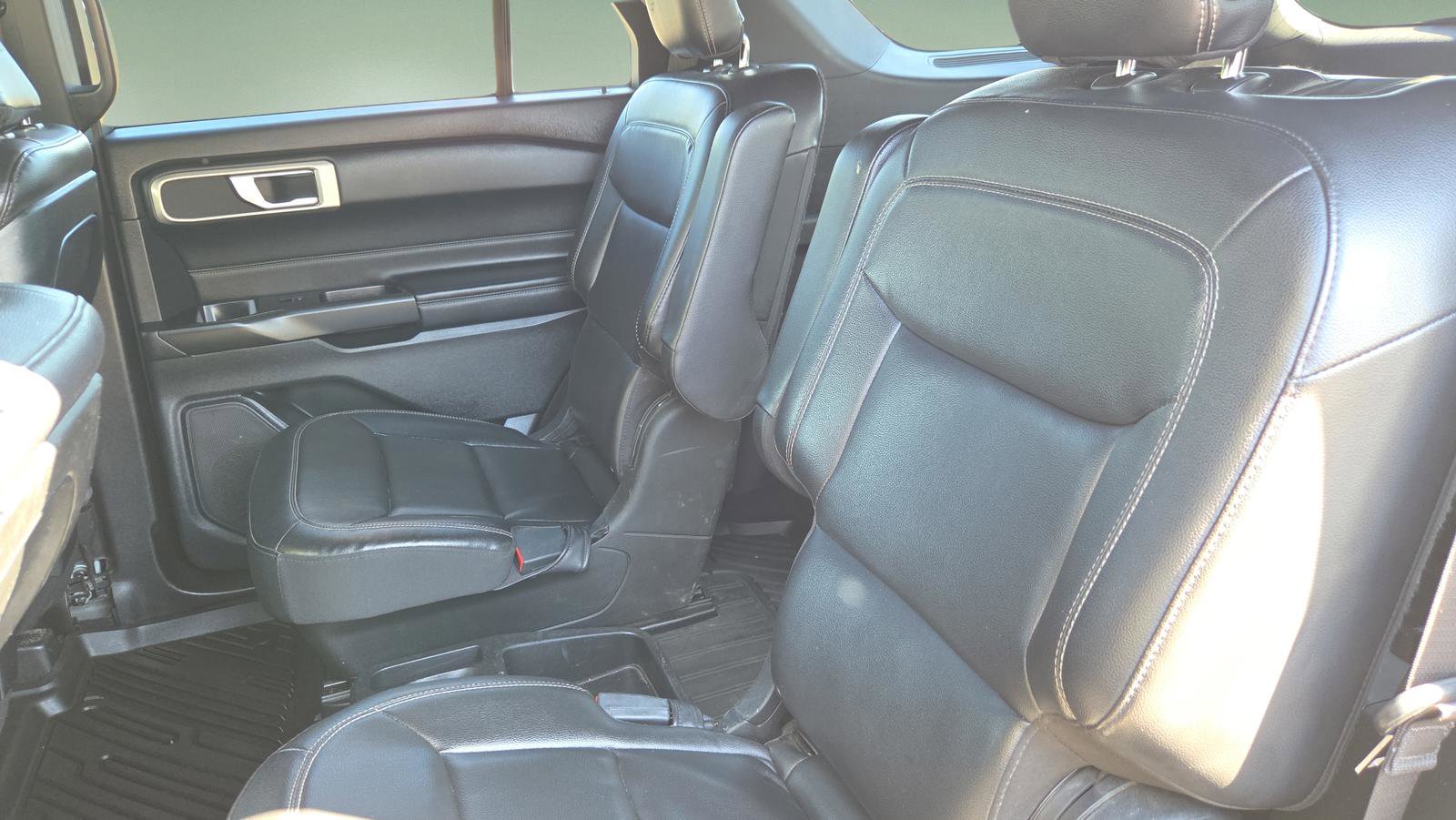 Used 2020 Ford Explorer XLT w/ Equipment Group 202A image 20