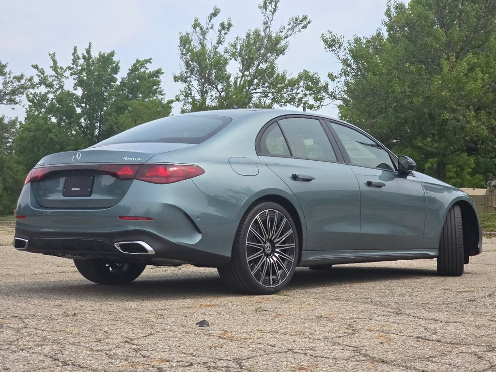 New 2027 Mercedes-Benz E 450 4MATIC Sedan image 17