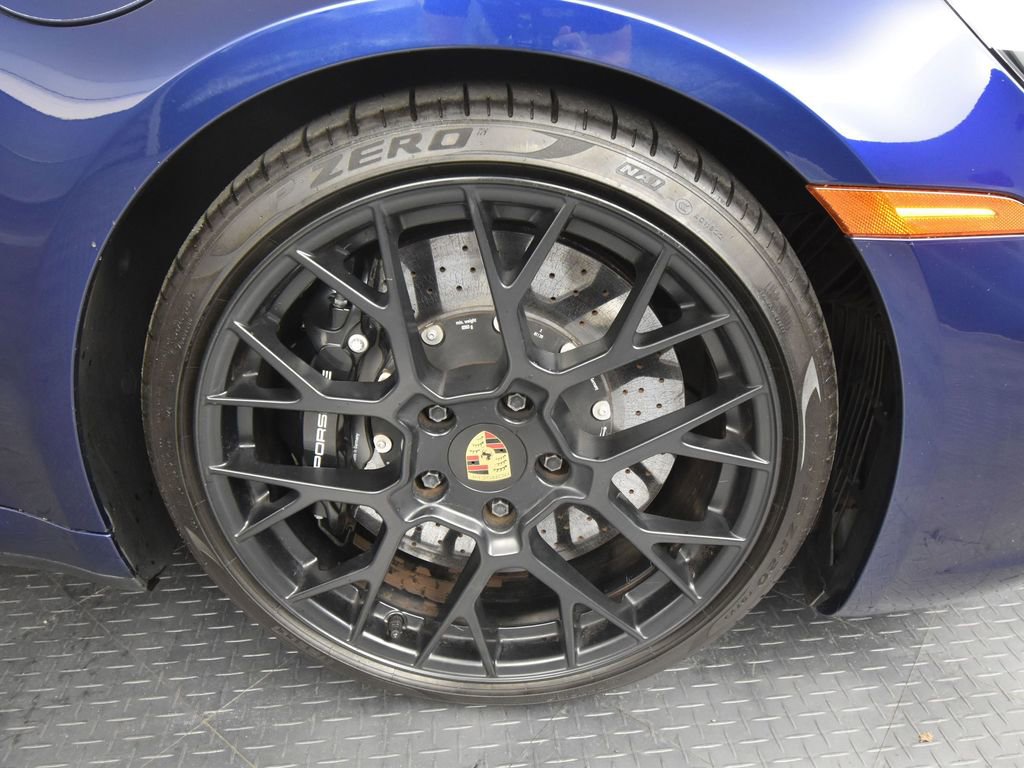 Used 2024 Porsche 911 Carrera GTS image 16