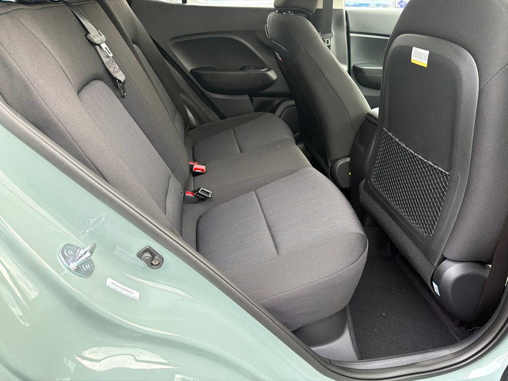 New 2026 Hyundai Venue SE image 15