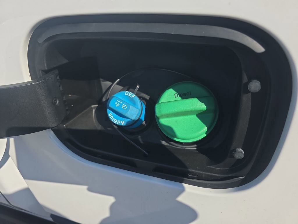 Used 2021 GMC Sierra 2500 AT4 w/ AT4 Premium Plus Package image 15