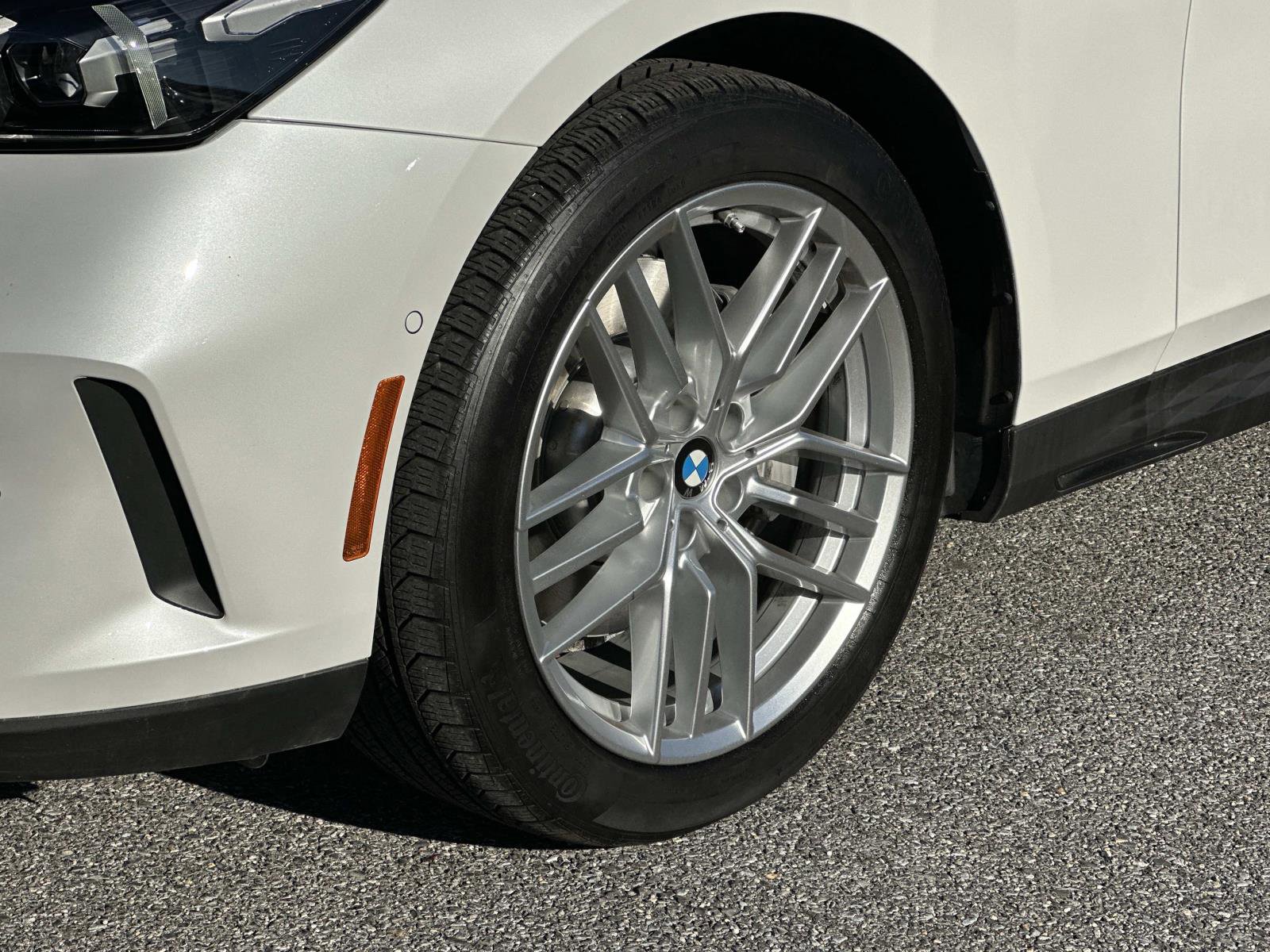 Used 2024 BMW 530i xDrive w/ Convenience Package image 11