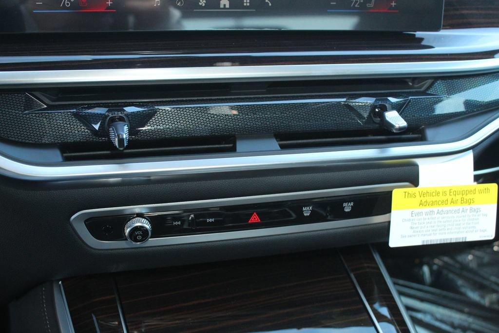 Used 2026 BMW X5 xDrive40i AWD/4WD image 14