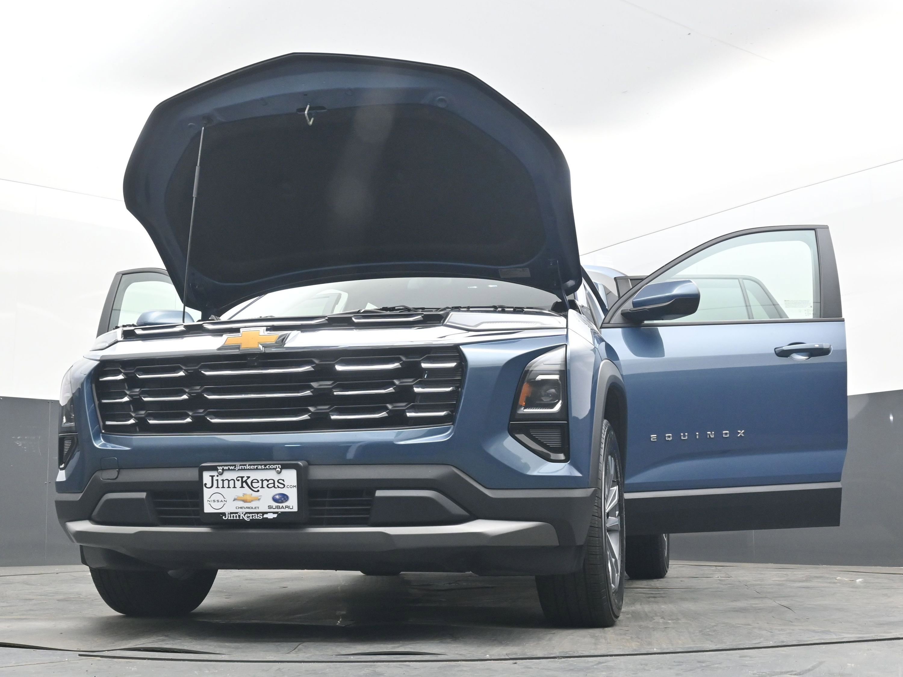 Used 2025 Chevrolet Equinox LT FWD image 41