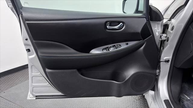 Used 2025 Nissan Leaf S FWD image 13