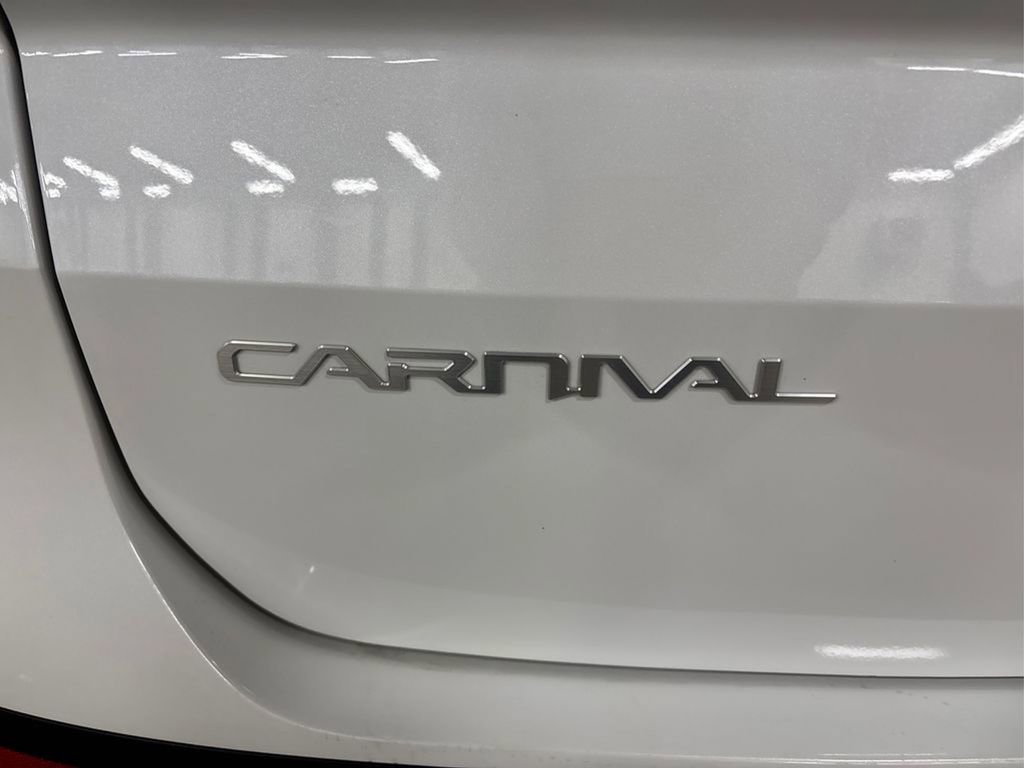 Used 2024 Kia Carnival SX Prestige image 15
