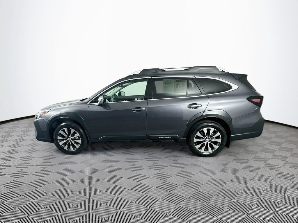 Used 2024 Subaru Outback Touring AWD/4WD image 6