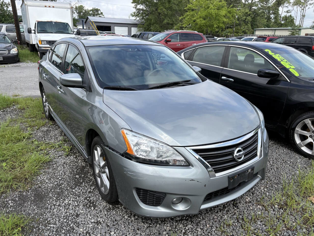 Used 2014 Nissan Sentra SR w/ SR Driver Package FWD image 2