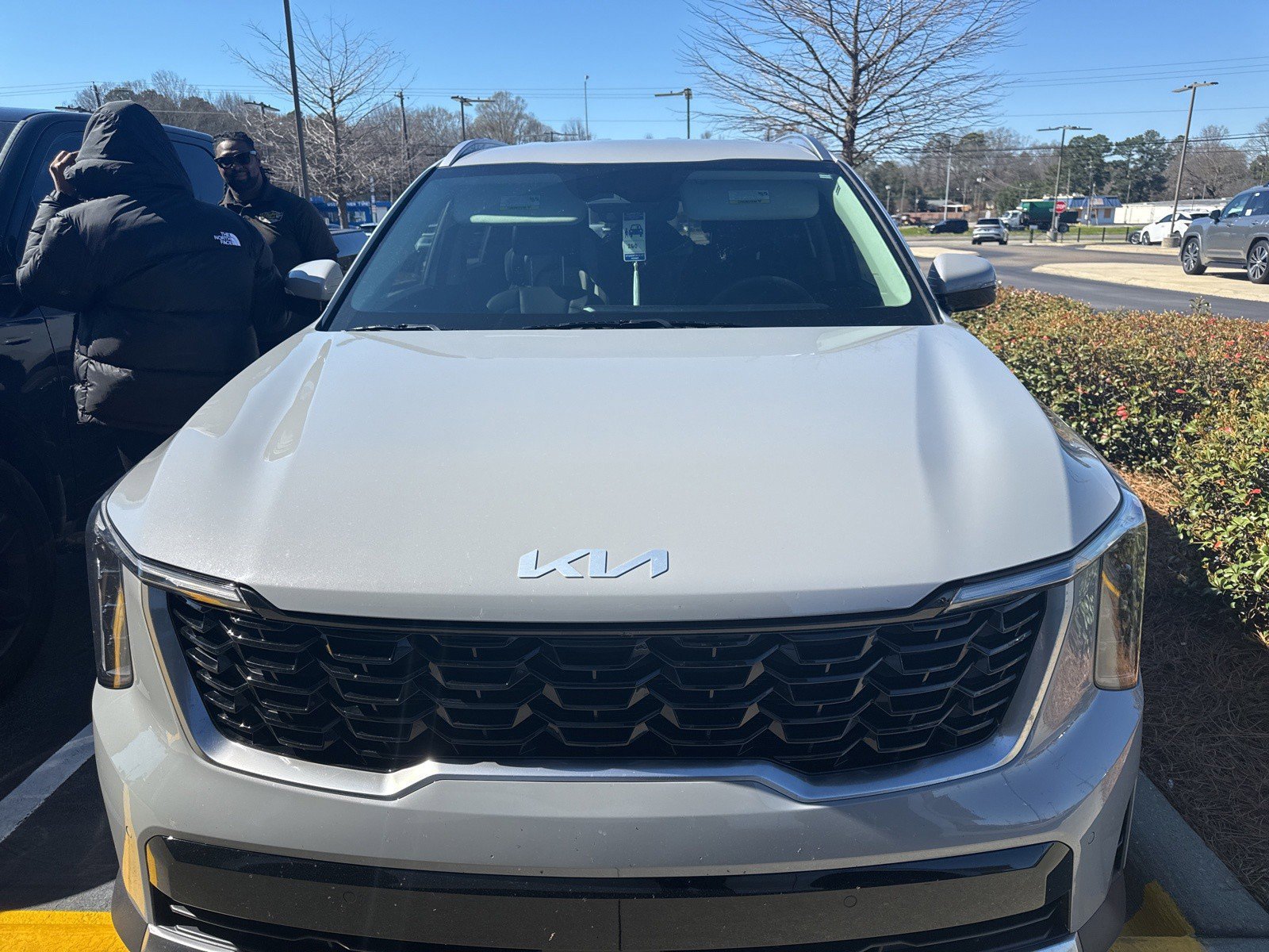 Used 2025 Kia Sorento S FWD image 8