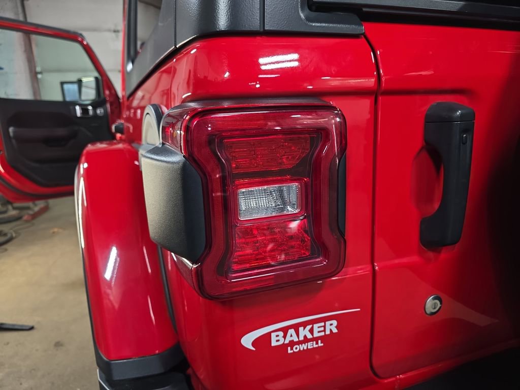 Used 2019 Jeep Wrangler Unlimited Rubicon AWD/4WD image 32