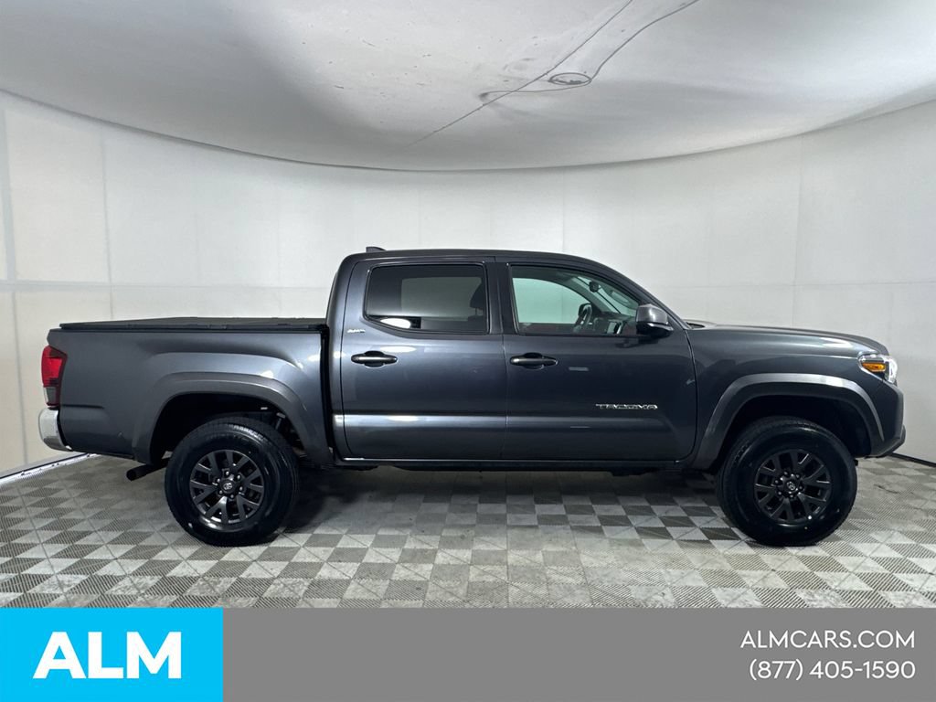 Used 2023 Toyota Tacoma SR5 AWD/4WD image 5