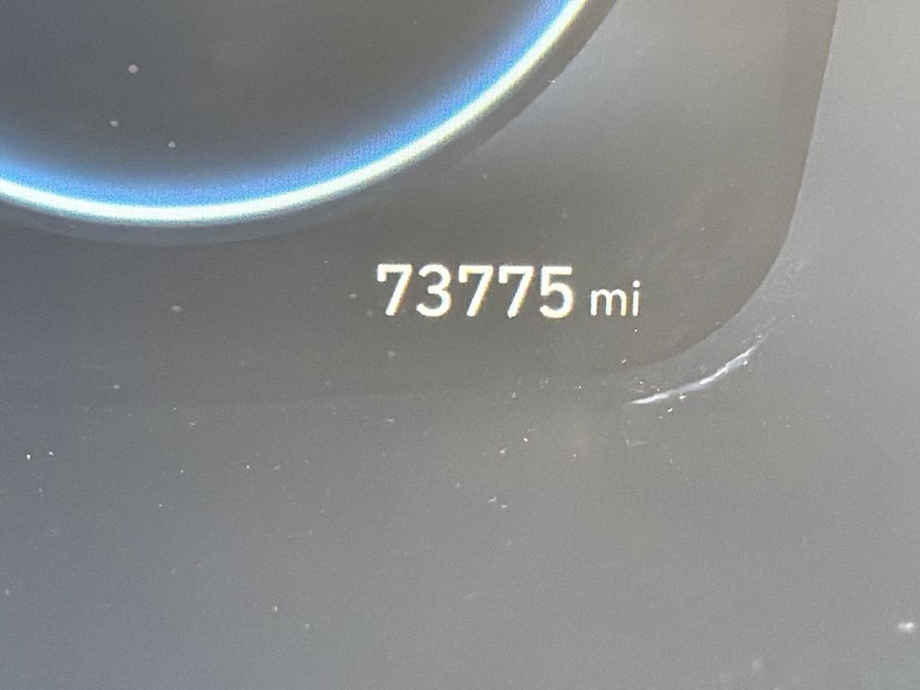 Used 2022 Hyundai Santa Fe Limited w/ Cargo Package image 28