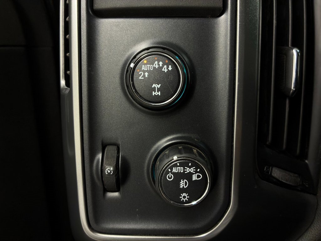 Used 2018 Chevrolet Silverado 1500 LTZ Z71 w/ LTZ Plus Package image 29