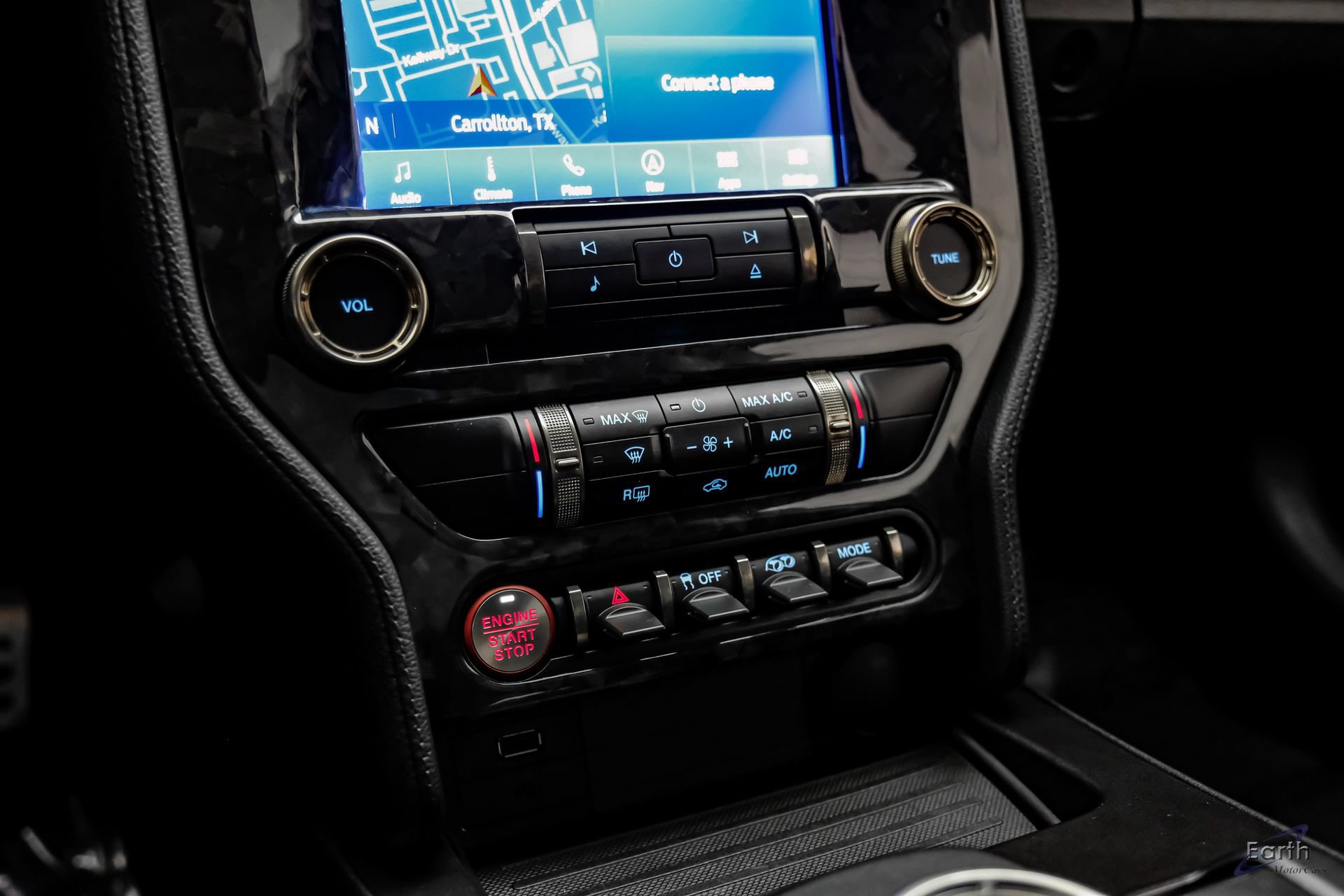 Used 2022 Ford Mustang Shelby GT500 w/ Technology Package RWD image 65