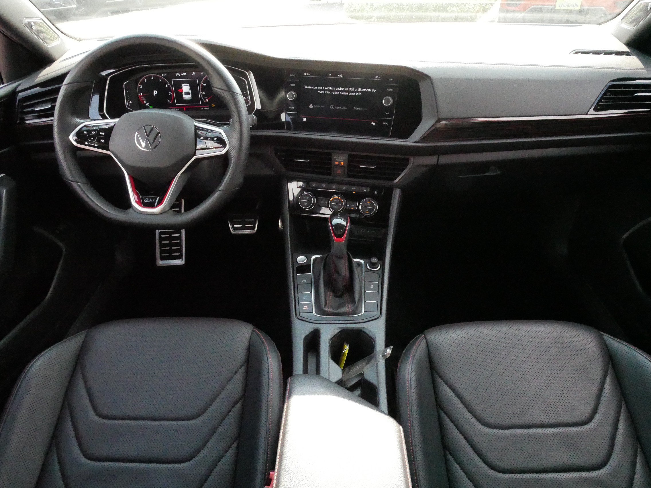 Certified 2022 Volkswagen Jetta GLI Autobahn FWD image 10